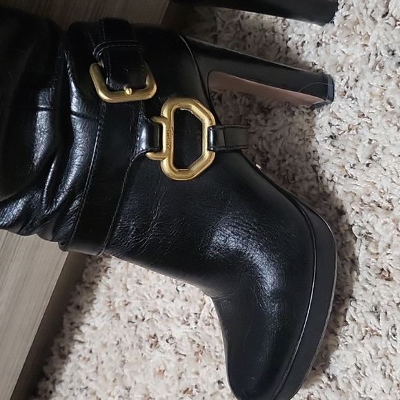 Prada boots with prada removable buckle size 35 - Picture 2 of 14